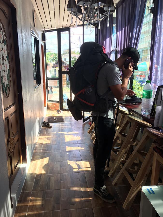 Fon Hostel Chiang Rai Extérieur photo