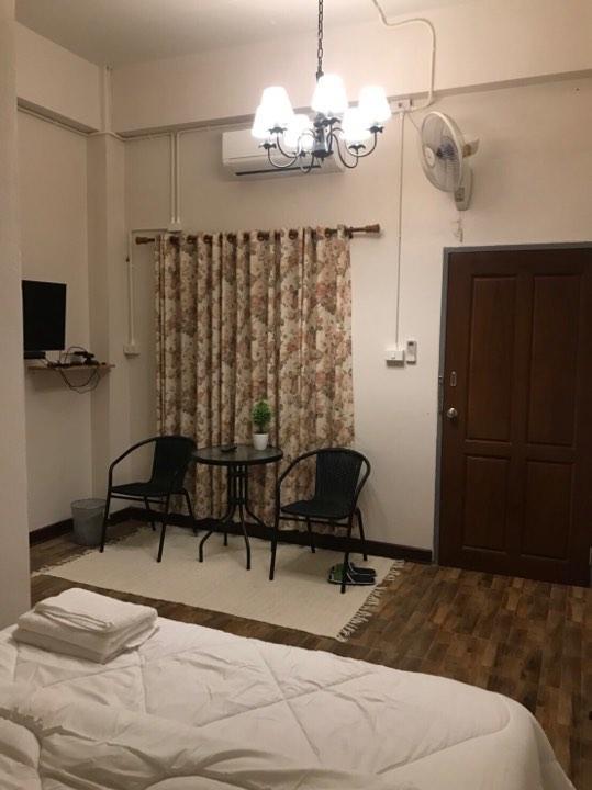 Fon Hostel Chiang Rai Extérieur photo